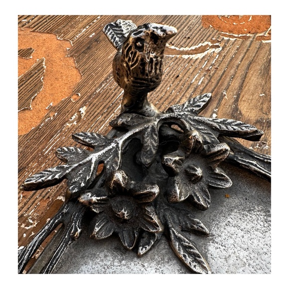 Silver Tone Metal Floral Bird Serving Trinket Tray Plate 6”x 6” - Picture 9 of 9